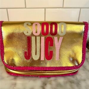 Juicy Couture "Soooo Juicy" Hanging Beauty Bag